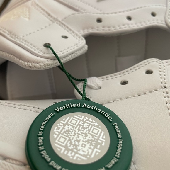 Jordan 1’s Triple White size 11 - Picture 2 of 8